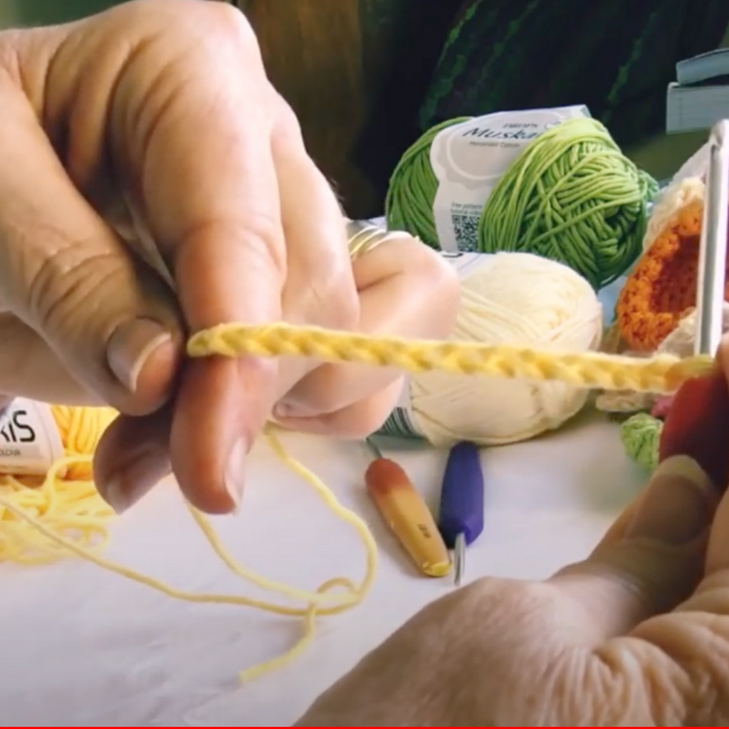 Learn to Crochet Video 1 Starting Off