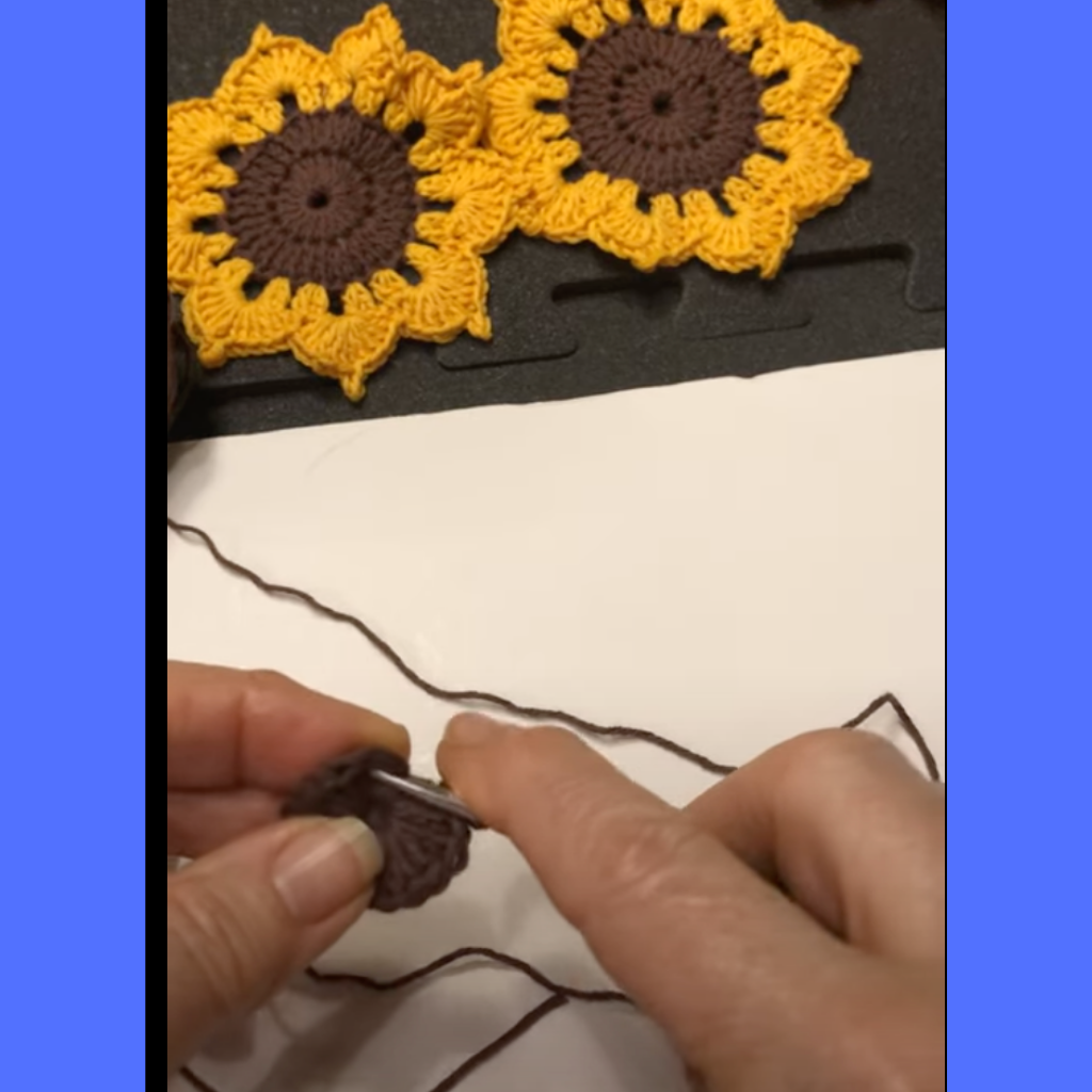 Make a Crochet Sunflower - Video 2
