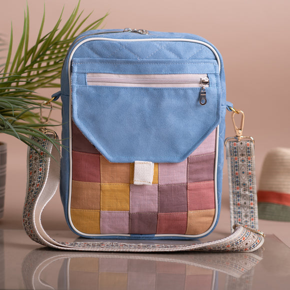 Blue Travel Bag by Happy Pearl