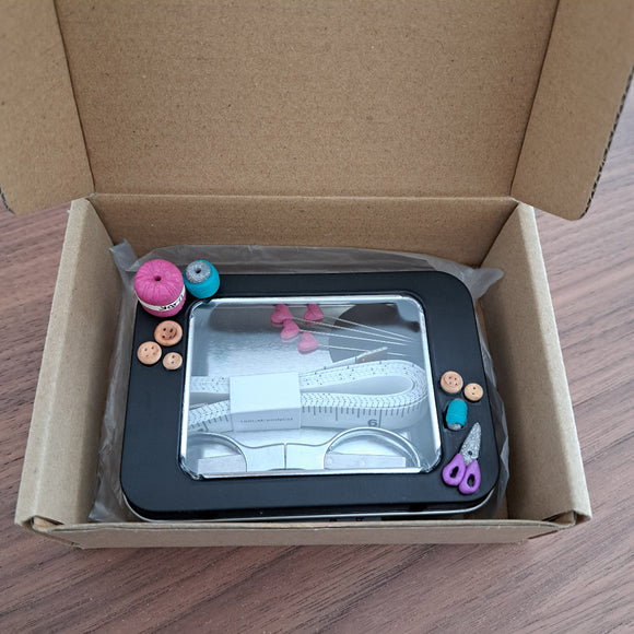 Crafters knitting-themed metal tin