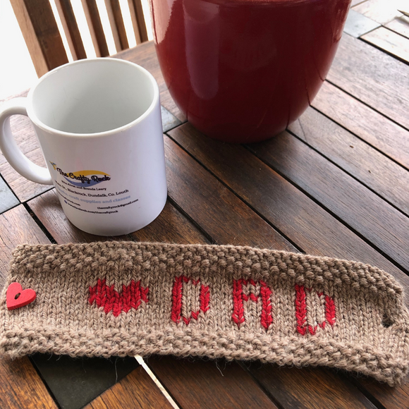 Father’s Day Knitted Mug Cosy – Free Pattern