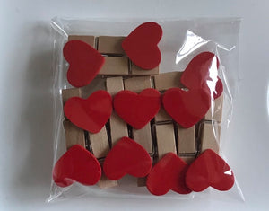 Red Heart wooden pegs 35 mm