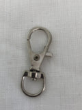 Silver tone lobster clasp small